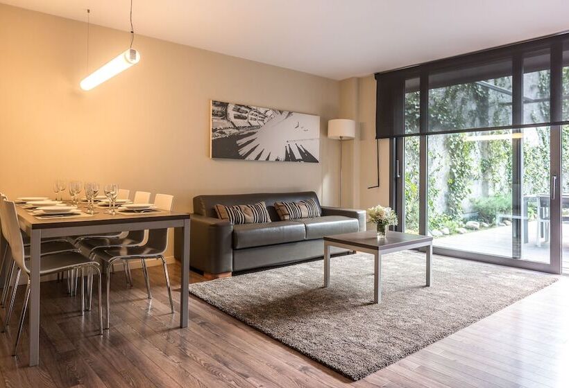 Апартаменты 3 Спальни, Casp 74 Apartments