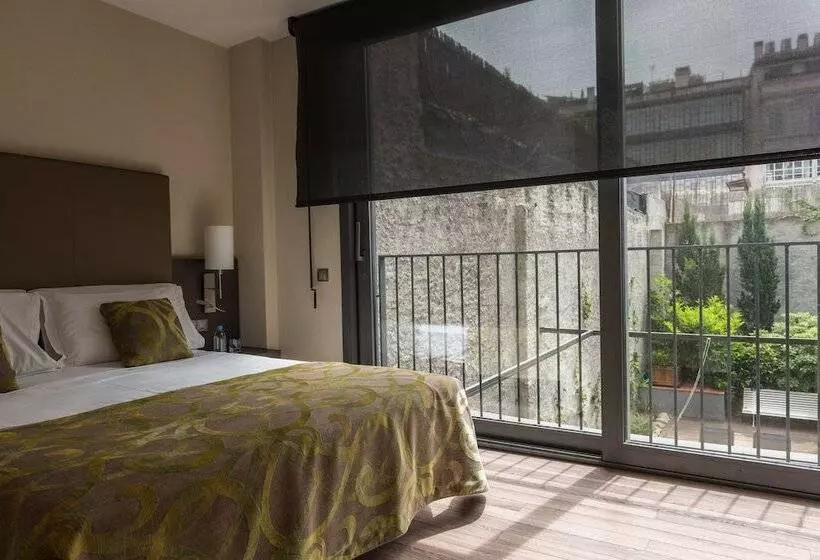 آپارتمان 3 خوابه, Casp 74 Apartments