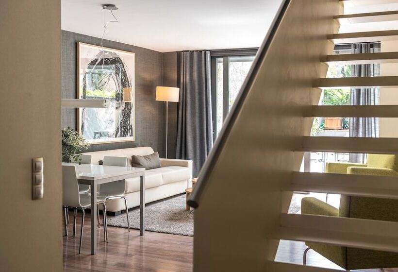 آپارتمان 3 خوابه, Casp 74 Apartments