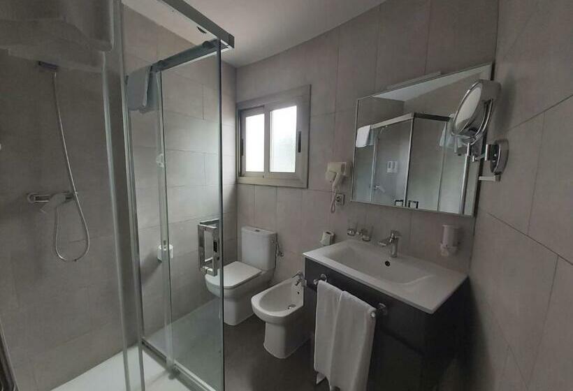 标准单人间, 170