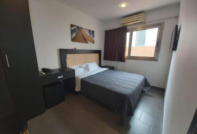 标准单人间, 170