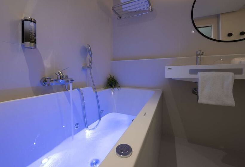 سوییت خانوادگی, Le Masq Hôtel Best Western Premier