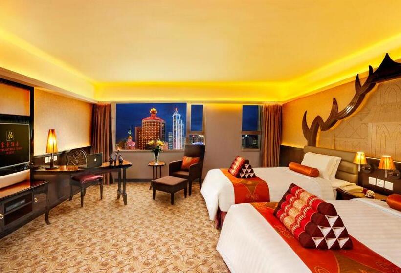 اتاق لوکس, Beverly Plaza