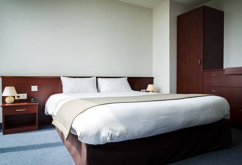 Номер Комфорт, Brit Hotel Confort Saint Brieuc Langueux
