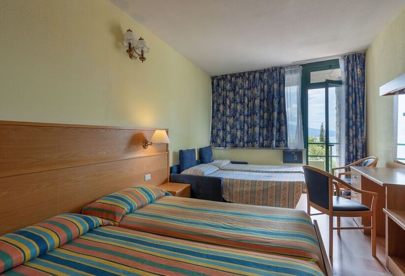 Четырехместный Номер Стандарт, Centro Vacanze La Limonaia