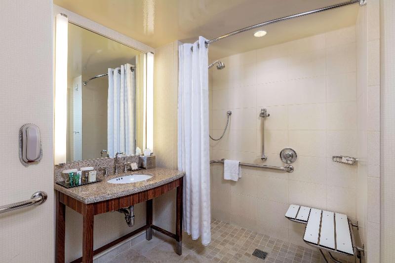 غرفة قياسية سرير كينج, Hilton San Diego Bayfront