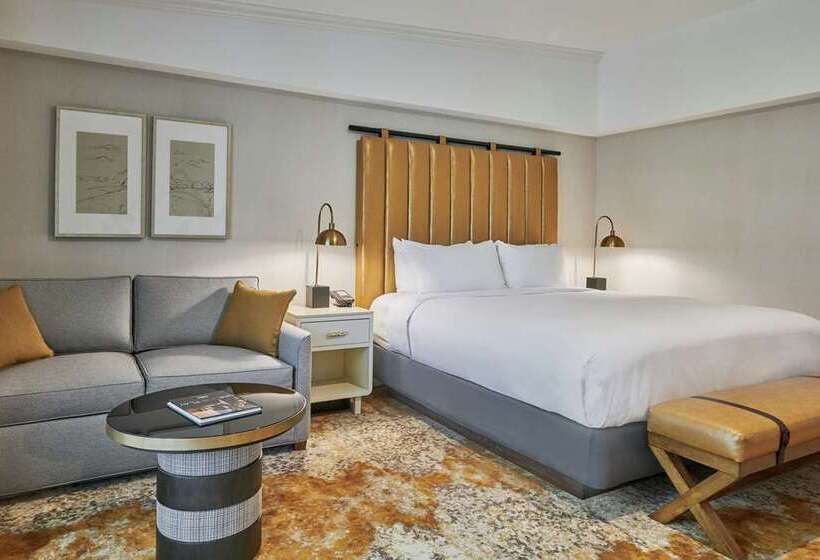 キングサイズベッドのジュニアスイート, Hilton Vancouver Washington
