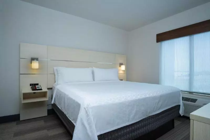 اتاق استاندارد, Holiday Inn Express International Drive, An Ihg