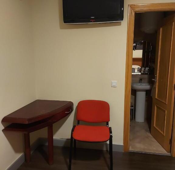 اتاق استاندارد, Hostal Moncloa