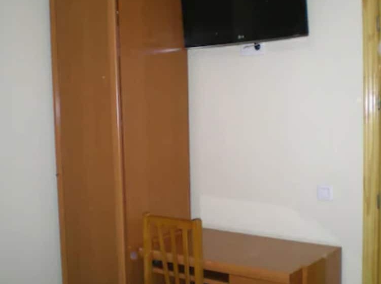 اتاق عادی, Hostal Moncloa