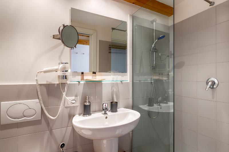 חדר סטנדרט יחיד, Ht Residence Maximus