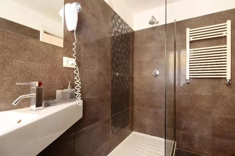 اتاق اکونومی, Ht Residence Maximus
