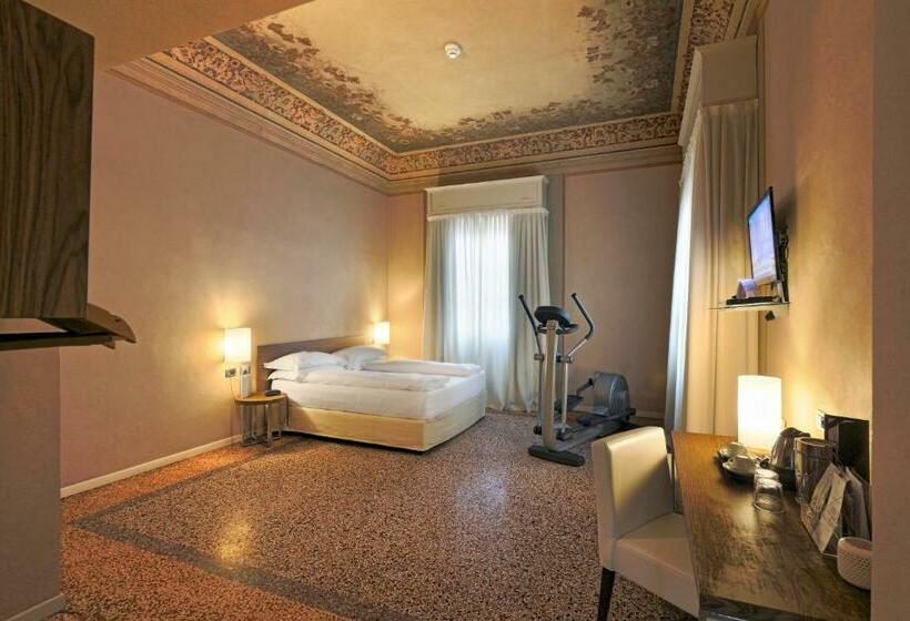 اتاق لوکس, I Portici Hotel Bologna