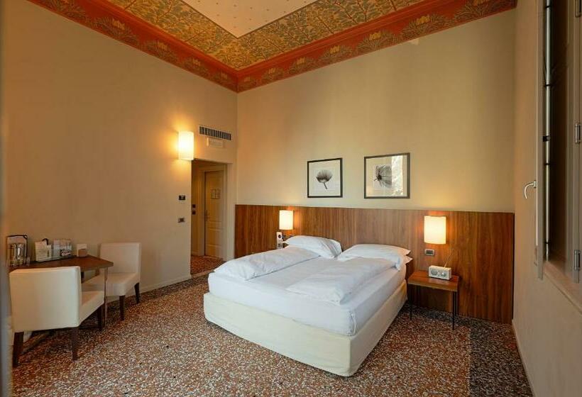 اتاق لوکس, I Portici Hotel Bologna