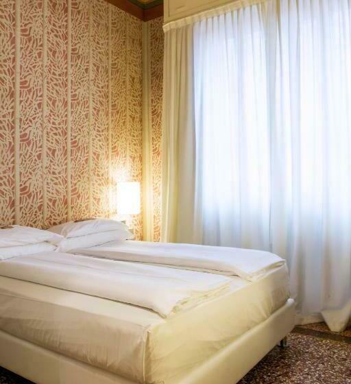 اتاق لوکس, I Portici Hotel Bologna