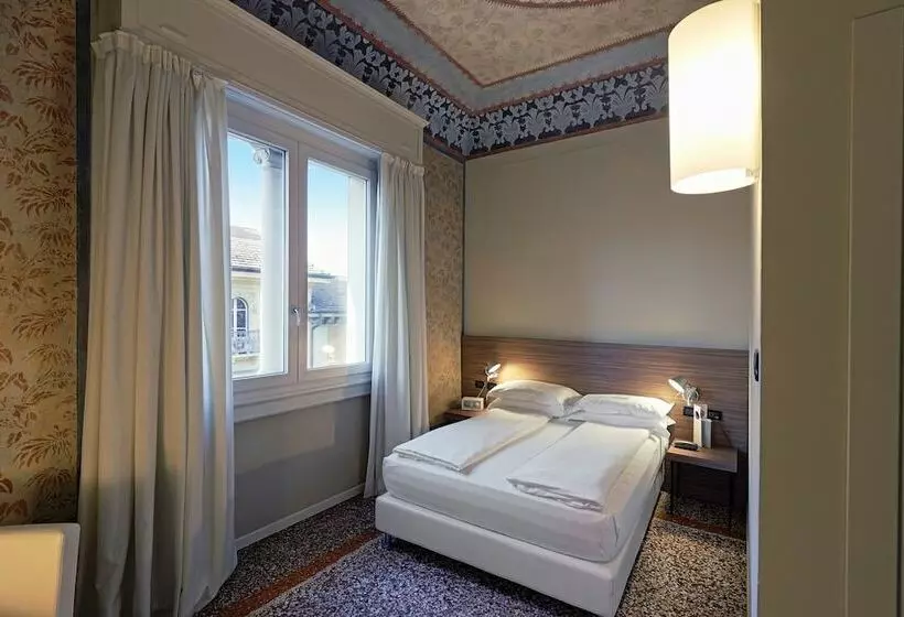 اتاق لوکس, I Portici Hotel Bologna