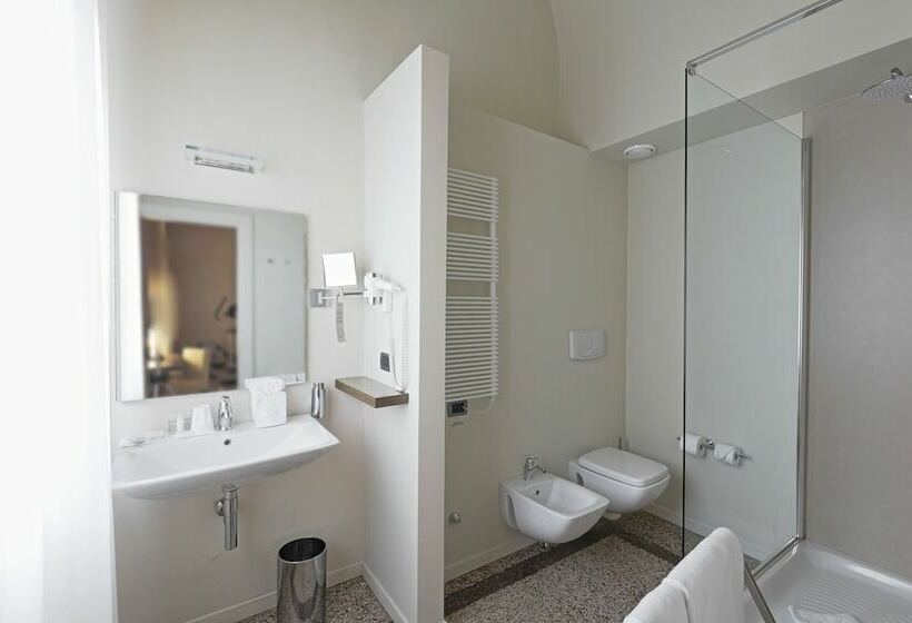 اتاق لوکس, I Portici Hotel Bologna
