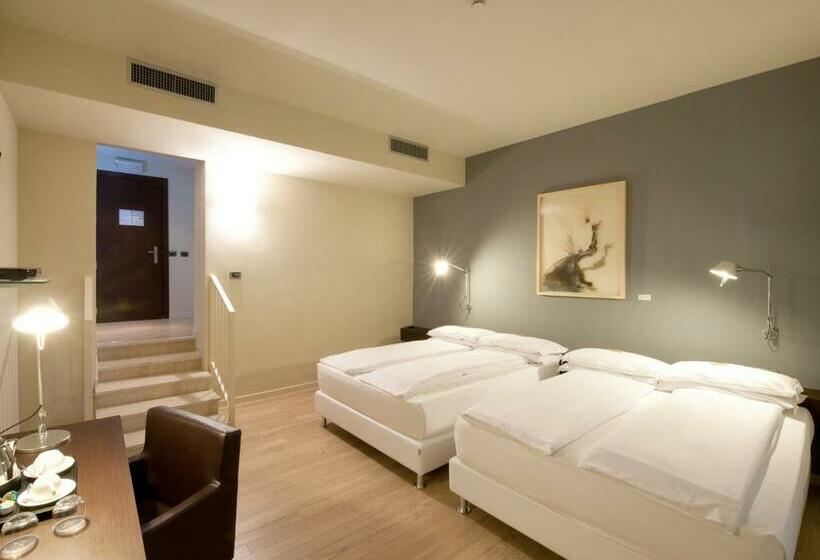 اتاق خانوادگی, I Portici Hotel Bologna