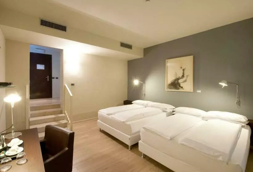 اتاق خانوادگی, I Portici Hotel Bologna