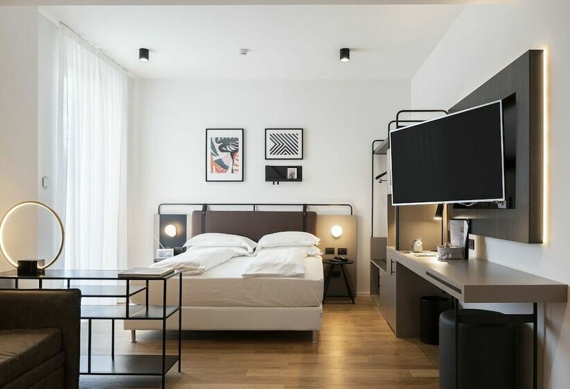 اتاق خانوادگی, I Portici Hotel Bologna