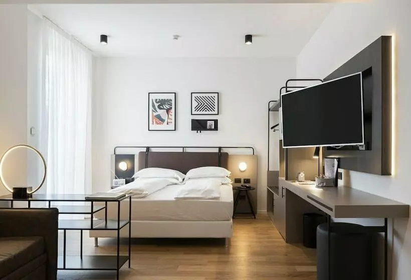اتاق خانوادگی, I Portici Hotel Bologna