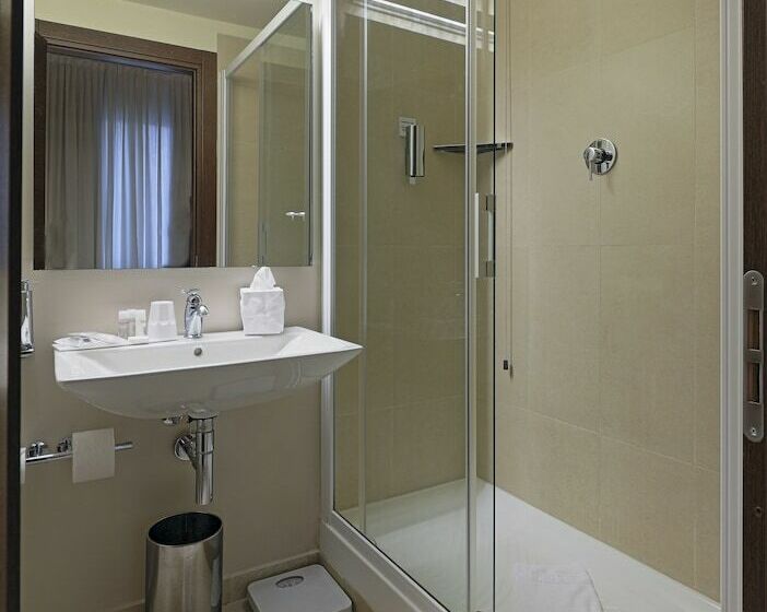 اتاق خانوادگی, I Portici Hotel Bologna