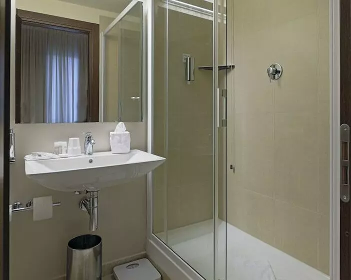 اتاق خانوادگی, I Portici Hotel Bologna
