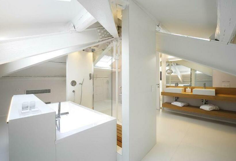 سوییت سوپریور, I Portici Hotel Bologna