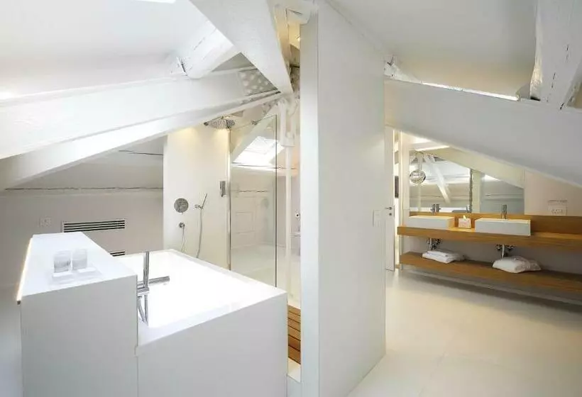 سوییت سوپریور, I Portici Hotel Bologna
