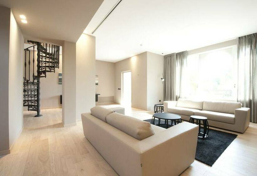 سوییت, I Portici Hotel Bologna