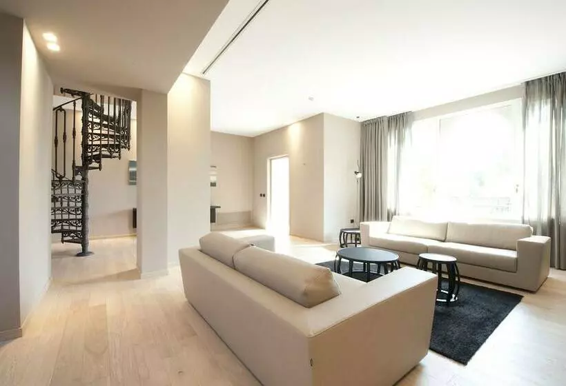 سوییت, I Portici Hotel Bologna