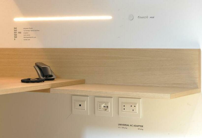 سوئیت راحتی, I Portici Hotel Bologna