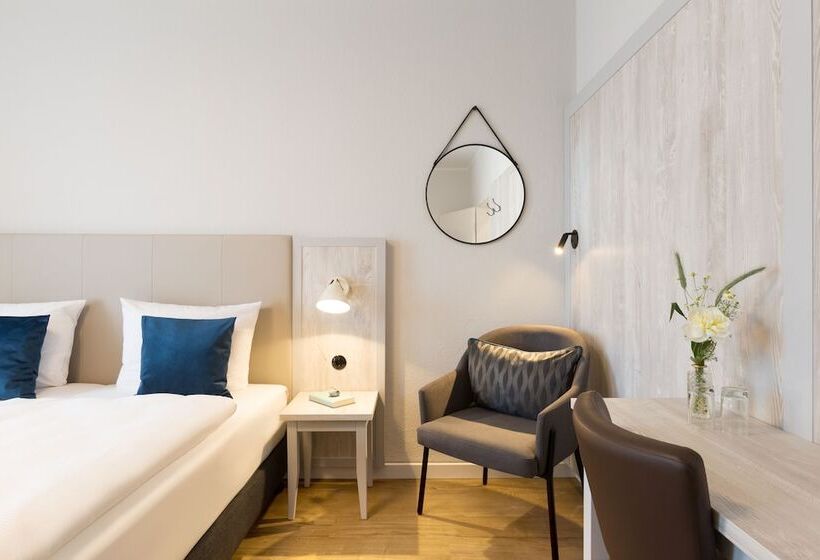 Quarto Estandar com Sacada, Koopmanns Hotel Und Lädchen