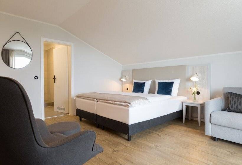 Quarto Estandar com Sacada, Koopmanns Hotel Und Lädchen
