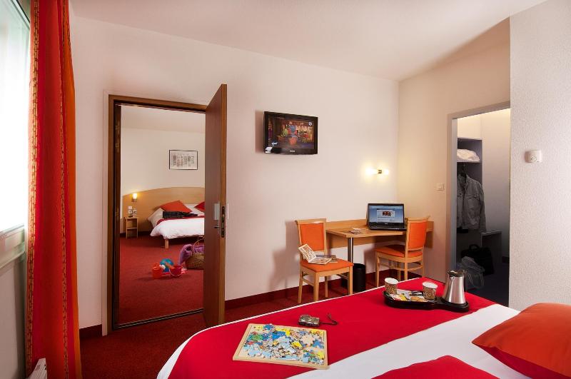 Четырехместный Номер Стандарт, Kyriad Quimper  Pontl Abbe