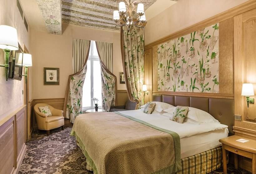 اتاق اجرایی, La Perle Saint Germain Des Prés