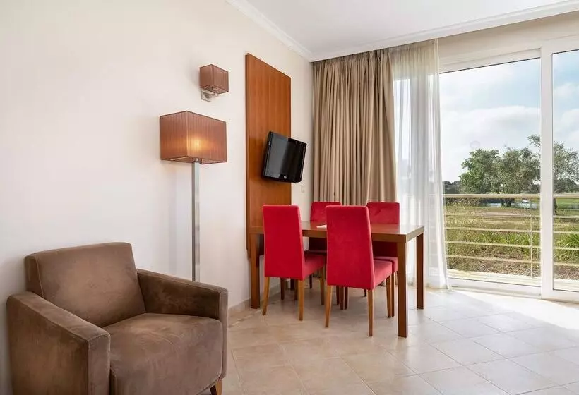 سوییت خانوادگی, Montado  & Golf Resort