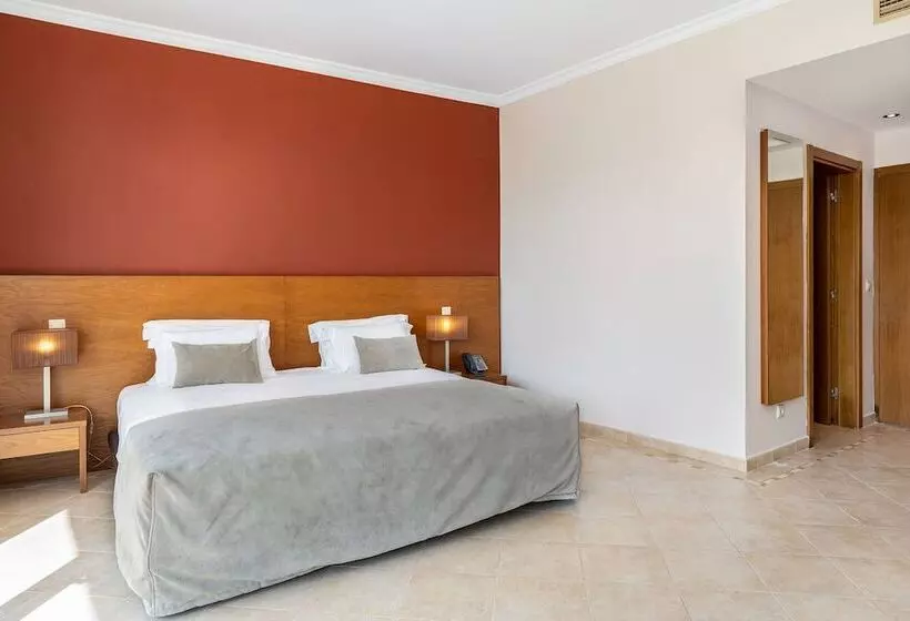 سوییت خانوادگی, Montado  & Golf Resort
