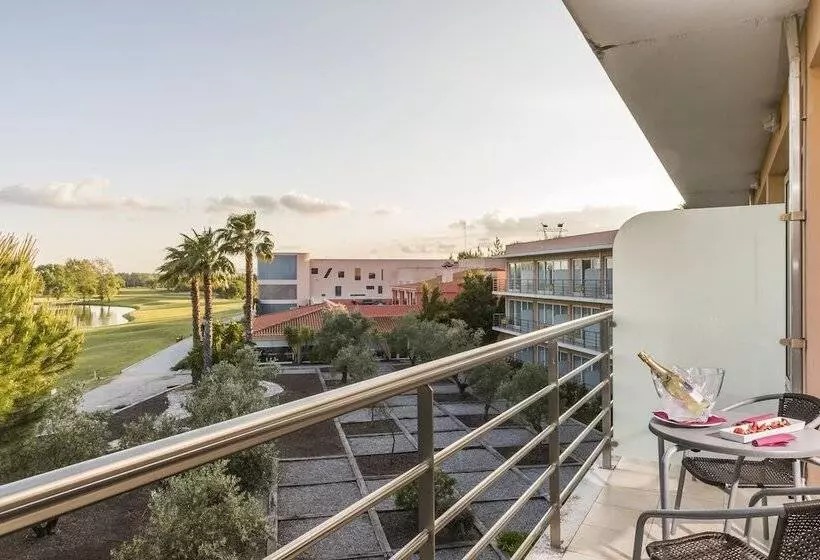 سوییت, Montado  & Golf Resort