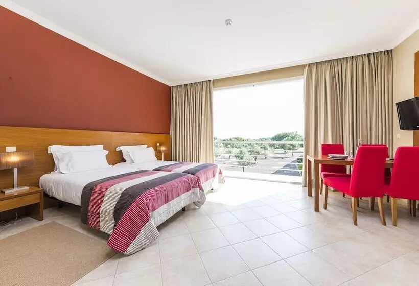 سوییت, Montado  & Golf Resort