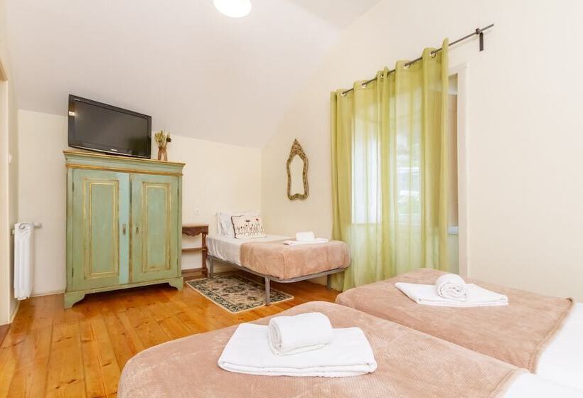 Quarto Triplo Estandar, Quinta Das Murtas B&b