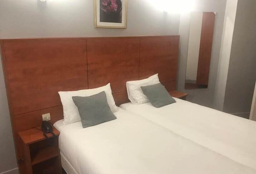 اتاق استاندارد سه نفره, Relais Bergson