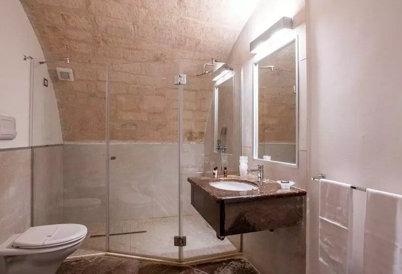 Sviitti, Villa Del Lauro