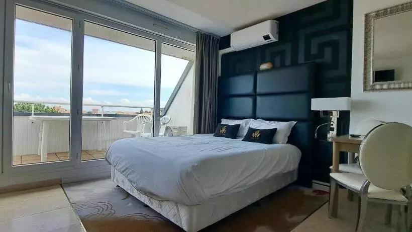 استودیوی استاندارد با چشمانداز دریا, Appart Hôtel Le Trianon
