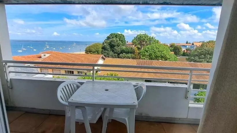 آپارتمان 1 خوابه با چشمانداز دریا, Appart Hôtel Le Trianon