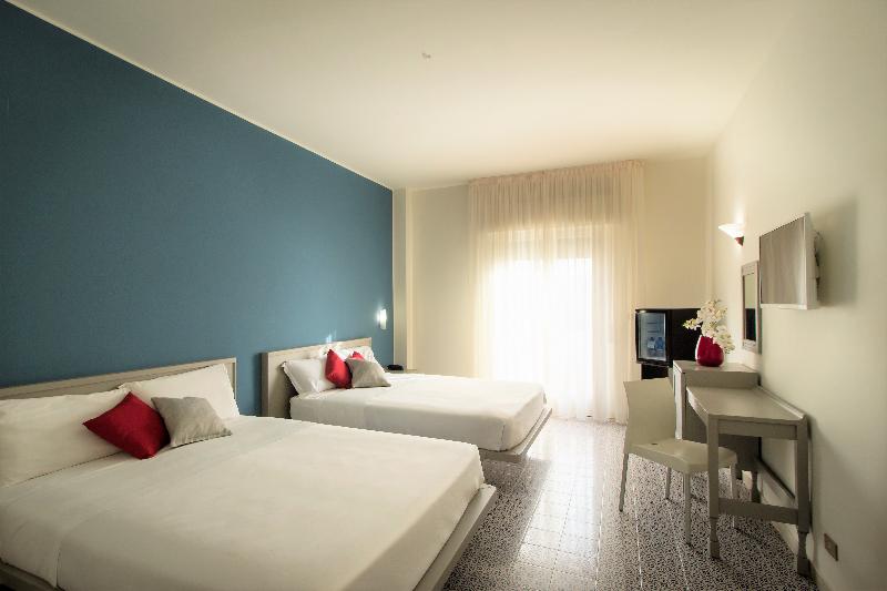 Трехместный Номер Классика, Saracen Sands Hotel & Congress Centre   Palermo