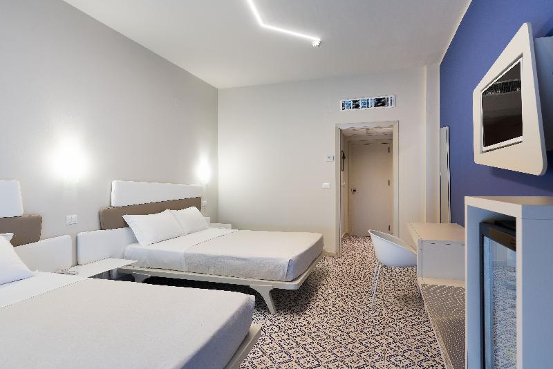 四人高级间, Saracen Sands Hotel & Congress Centre Palermo