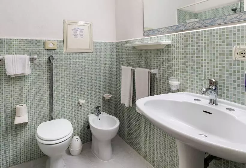 اتاق استاندارد سه نفره, Saracen Sands Hotel & Congress Centre Palermo