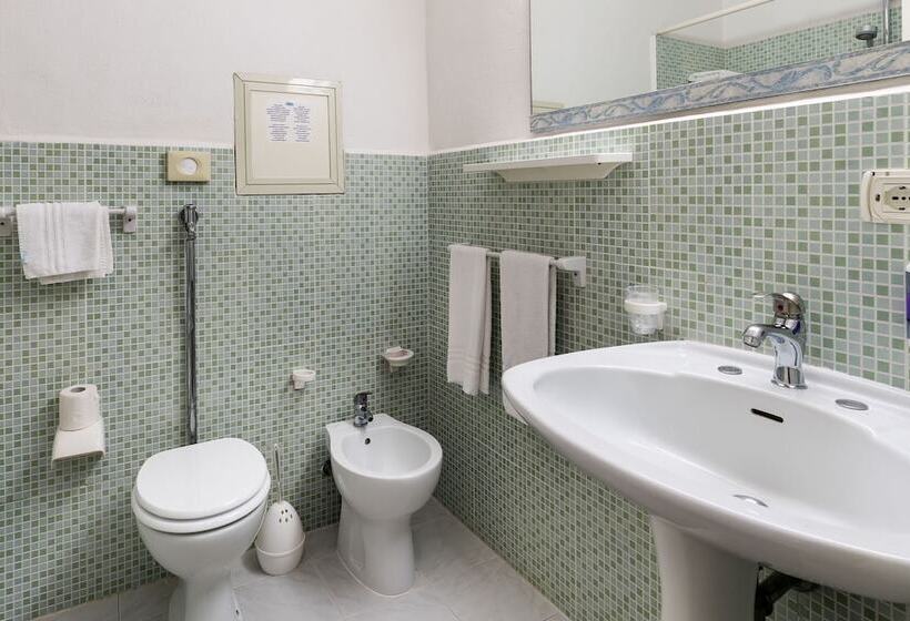 四人标准间, Saracen Sands Hotel & Congress Centre Palermo