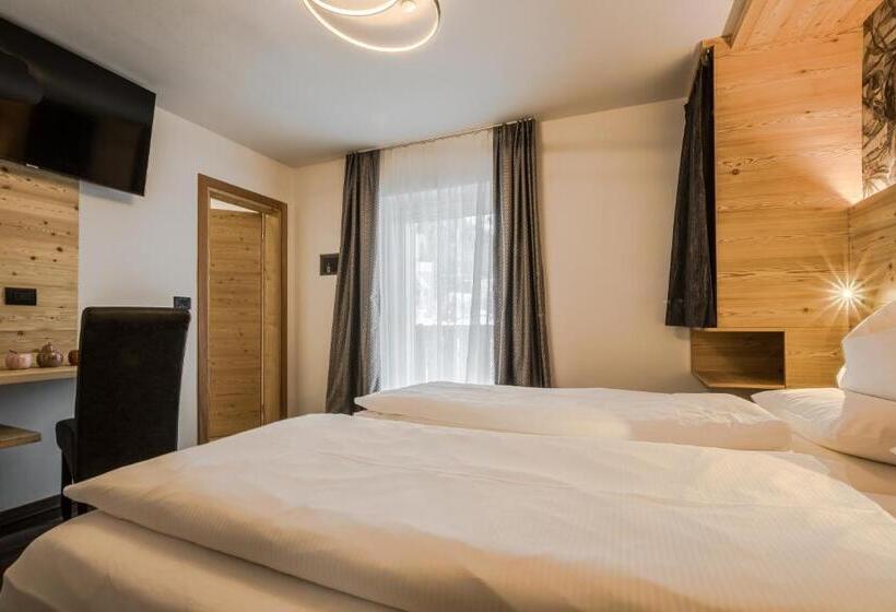 Номер Стандарт с Балконом, B&b Marilena